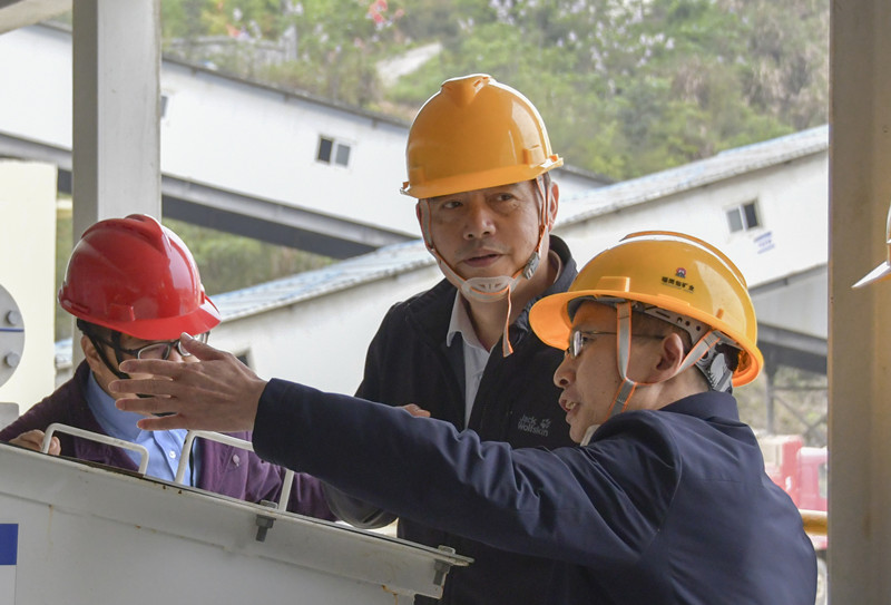 60783c5ad2dc3.jpg 60783c5ad2dc3.jpg